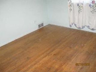 3rd image of 214 N Bierman Ave