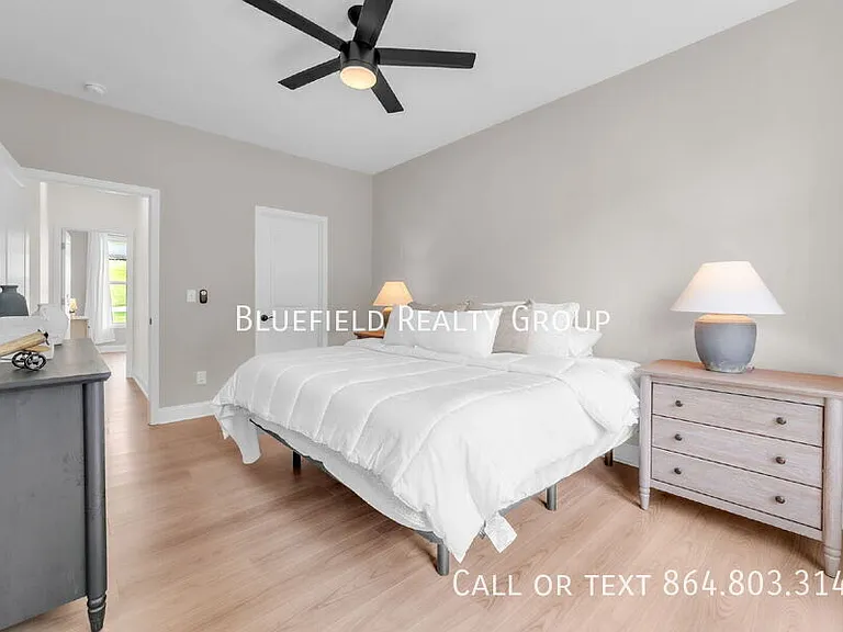 713 Rockcliff St — Photo 16