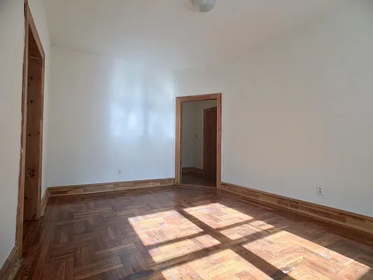 Rented by Sovereign Associates | media 14