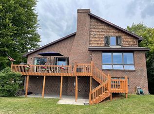1335 Bay Dr, Tawas City, MI 48763