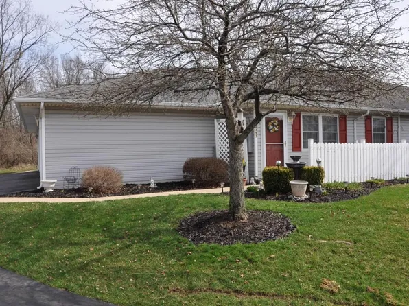 4393 Hammerton Dr, Columbus, OH 43228