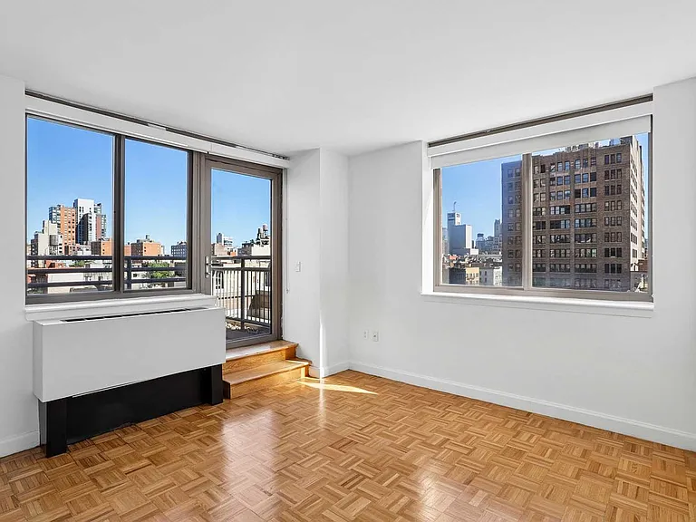 360 W 43rd St #N8H — Photo 11