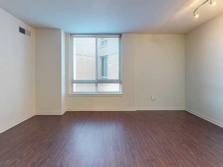 1200 East West — Photo 27