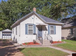 831 Center St, North Mankato, MN 56003