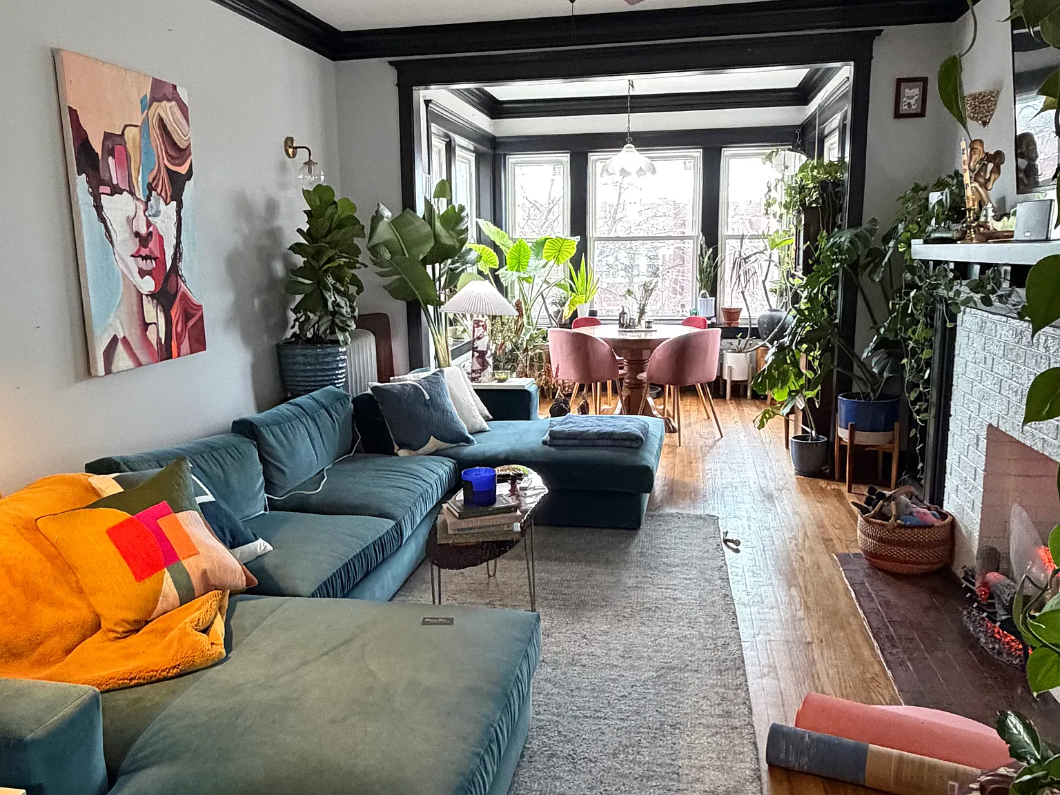 2 bed, 1100 sqft, $3,200 — Photo 1