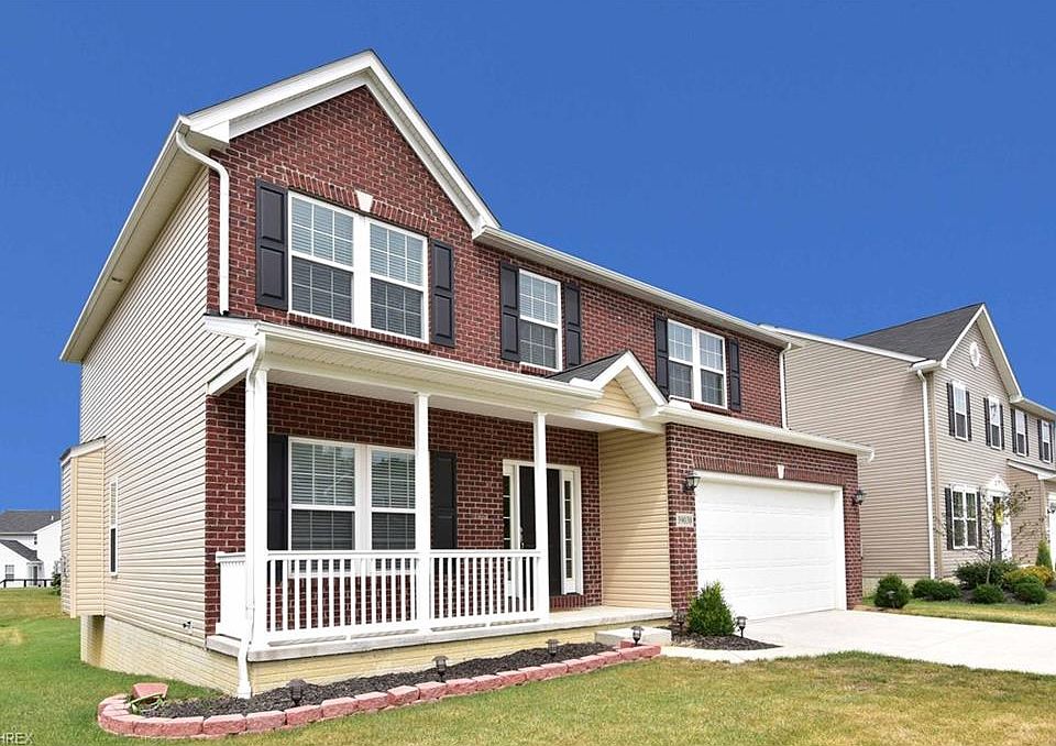 1st image of 39038 Crescent Dr