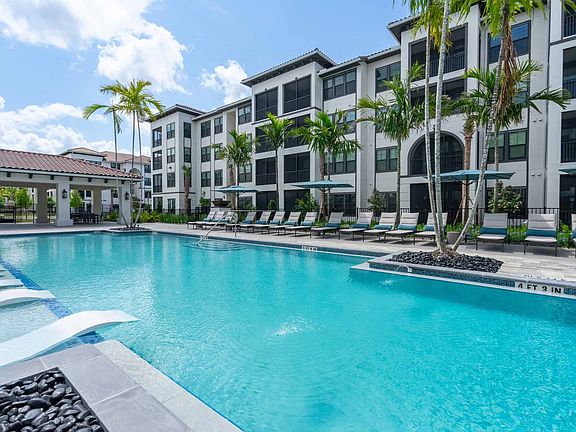 3rd image of 604 Vistera Blvd #1337