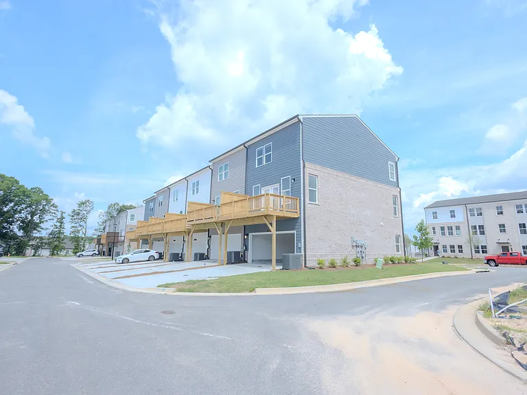 2827 Beacon Bend Xing — Photo 9
