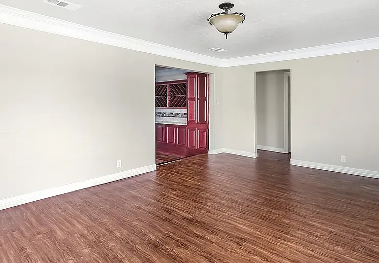 2424 2nd Ave — Photo 21