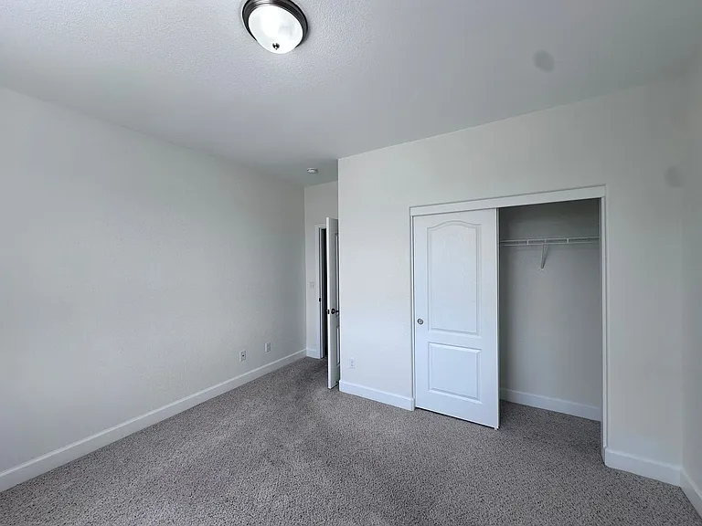 10735 Ridgebrook Dr — Photo 24