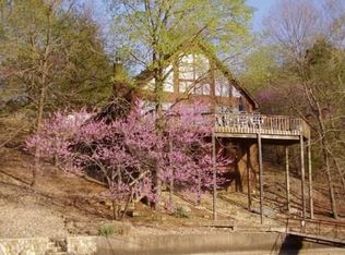 271 Aarons Point Dr, Camdenton, MO 65020