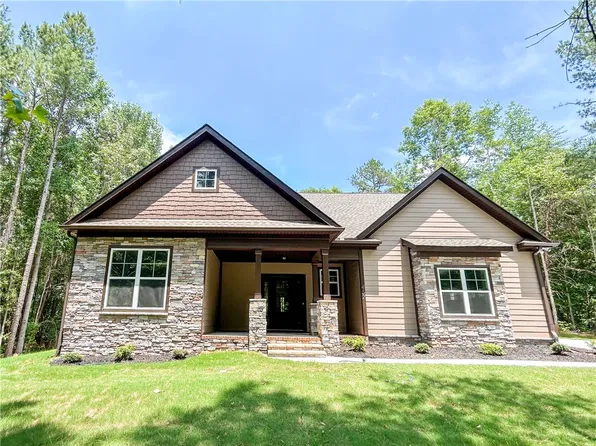 457 Overlook Dr, Fair Play, SC 29643