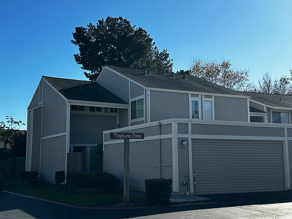 756 Neptune Ln