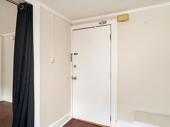 4th image of 74 Spruce St