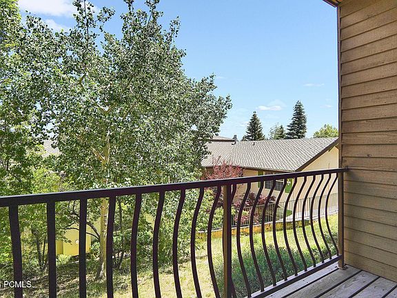 2nd image of 1030 Oberland Dr #B-3