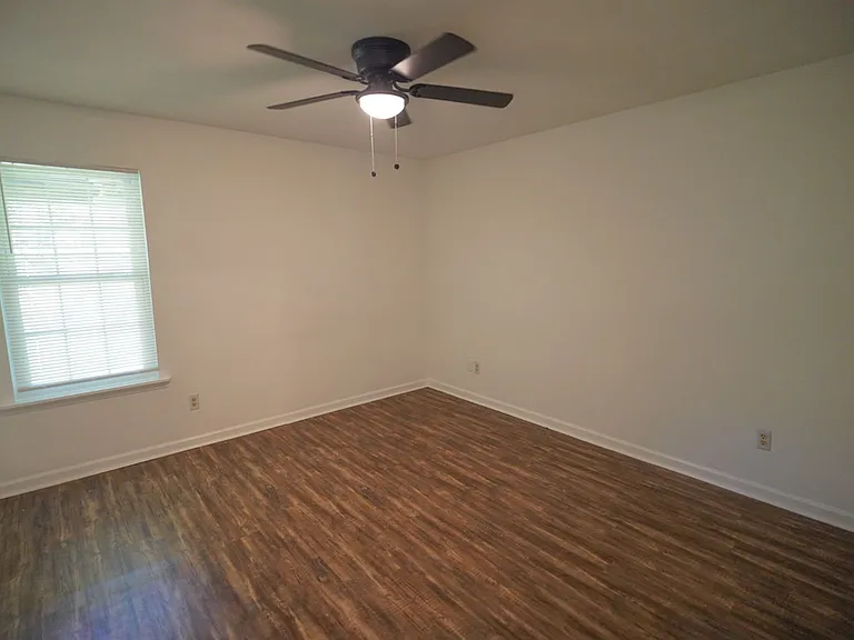 2418 Ian Dr — Photo 12