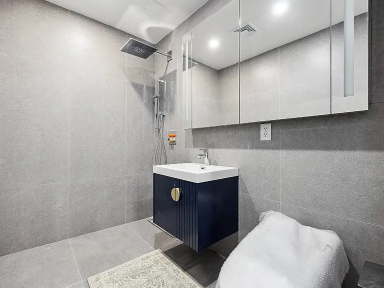 38-20 Parsons Blvd #710 — Photo 8