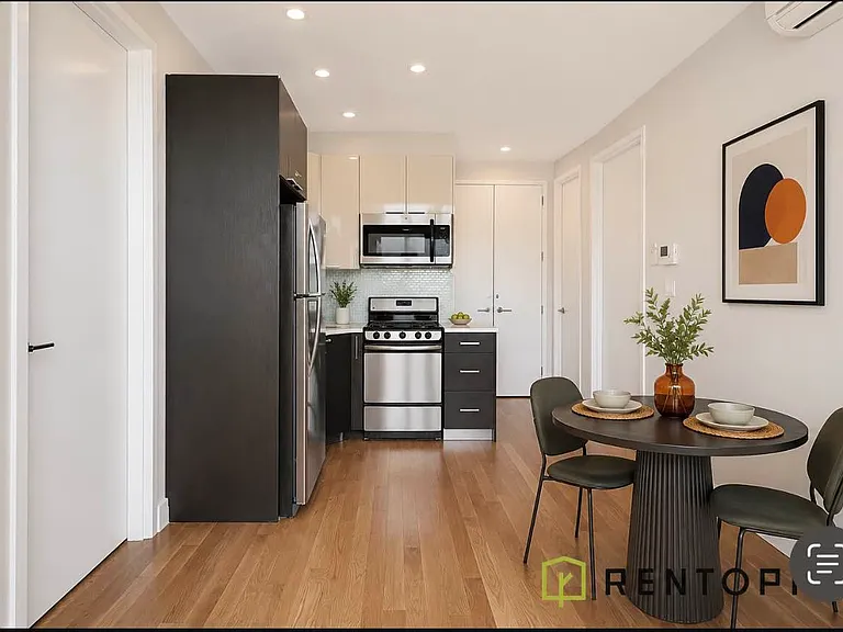 922 Dekalb Ave #5G — Photo 2