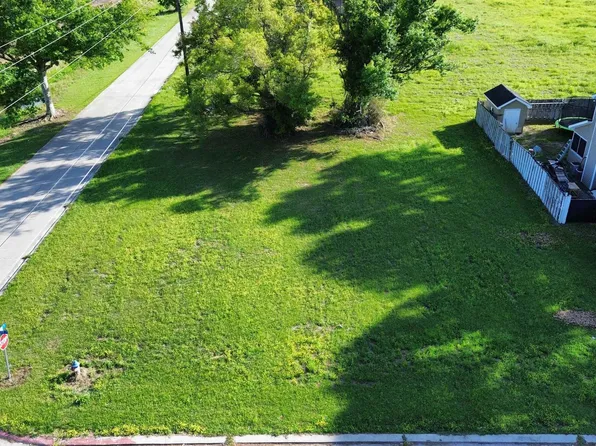 101&103 Wolfe St, Thibodaux, LA 70301