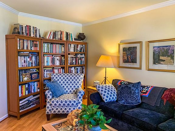 5th image of 32 Westfield Pl