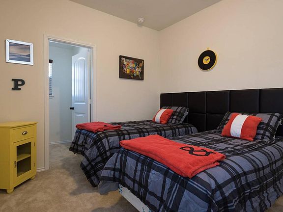 4th image of 404 Buttercup Creek Blvd APT 33