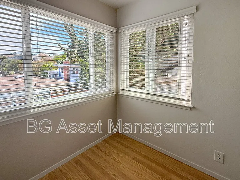 121 Eddy St — Photo 3