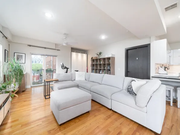 65 Storms Avenue image 5 of 29