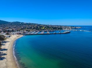 37 La Playa St #37, Monterey, CA 93940