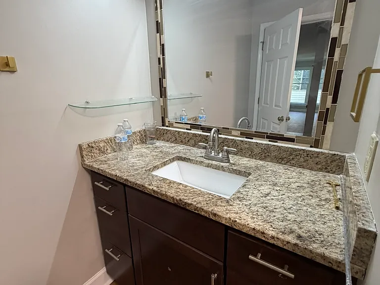 503 Abingdon Way — Photo 15