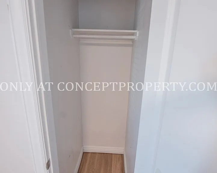 943-971 Chapel Dr — Photo 63