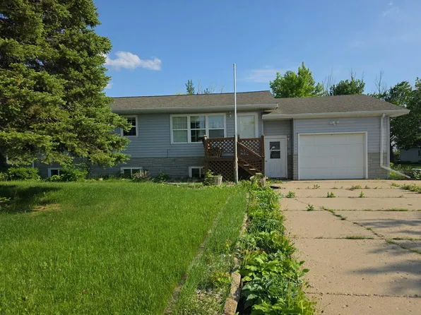 223 Maple Ave E, Forman, ND 58032