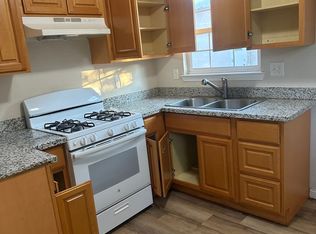 15 9th St #A-B, Greenfield, CA 93927