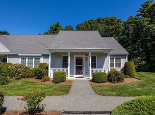 7 Cranberry Grove Way APT D, Wareham, MA 02571