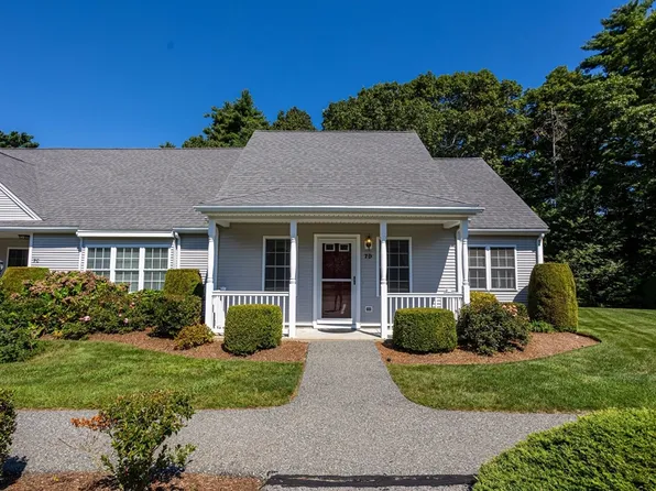 7 Cranberry Grove Way APT D, Wareham, MA 02571