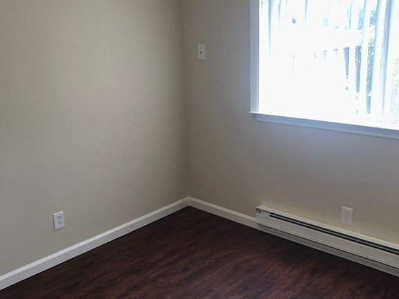 4th image of 106 Village Dr APT C