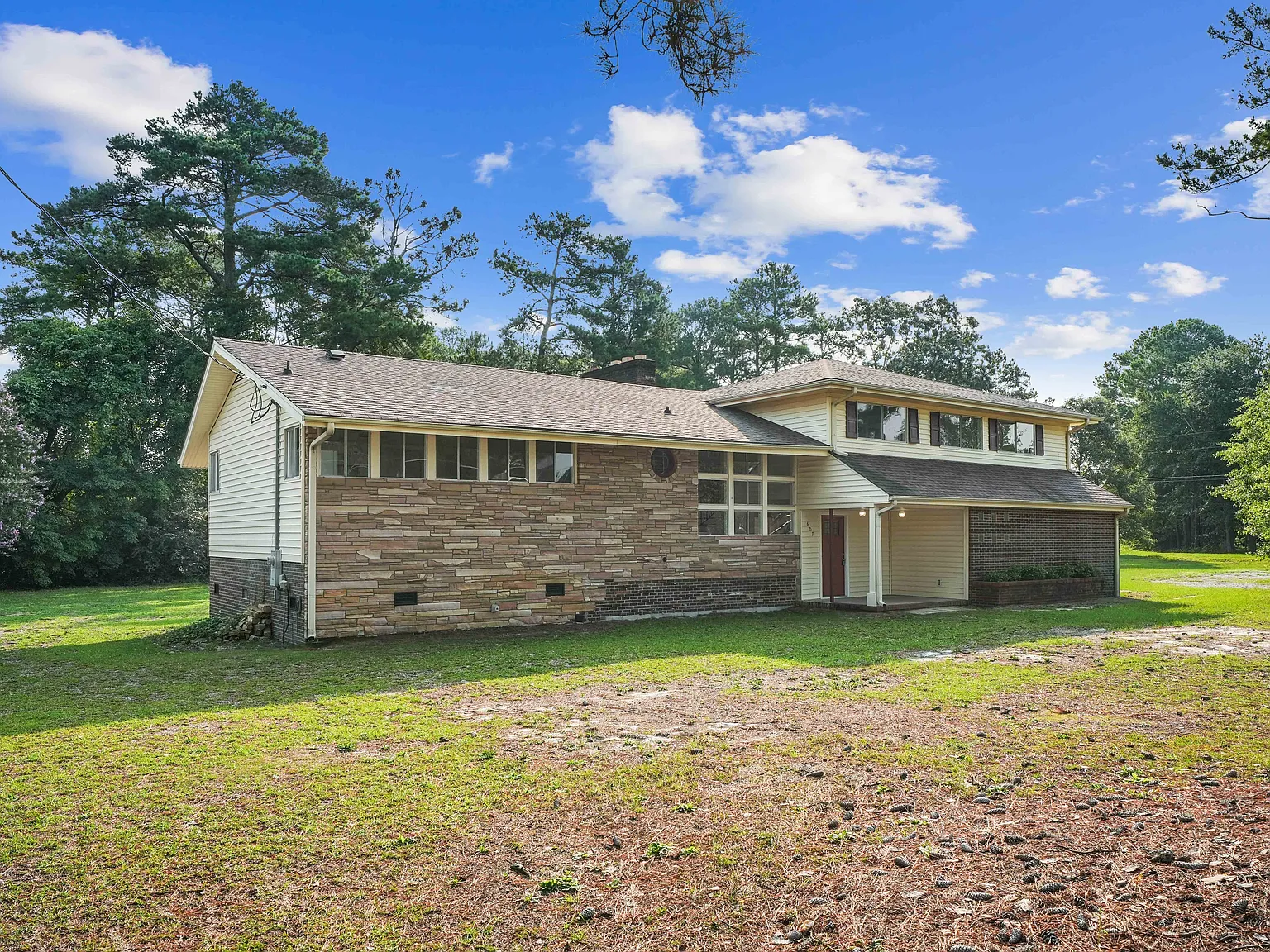 607 Longleaf Avenue - 1 — Photo 2