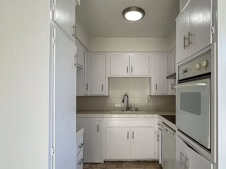 3505 Emerald St — Photo 28