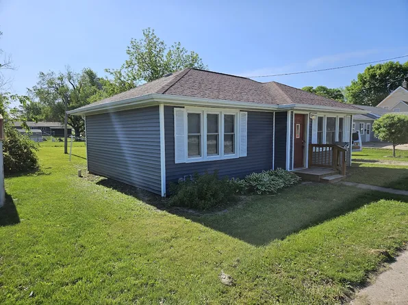 204 N Pine St, Mount Pleasant, IA 52641