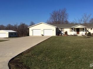 3019 S 800th Rd E, Montgomery, IN 47558