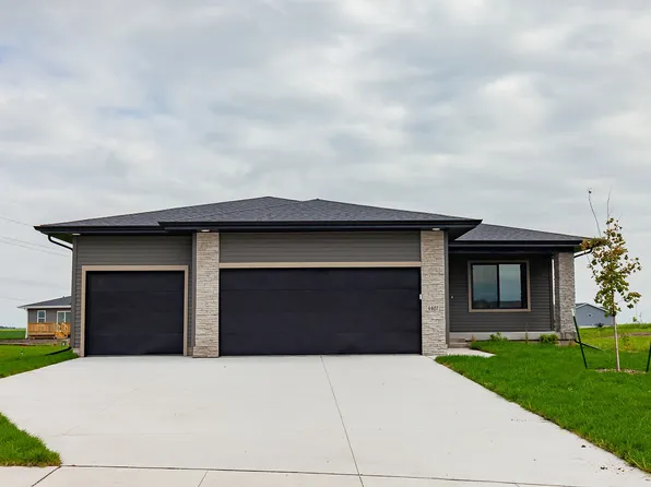 4407 NE 7th St, Ankeny, IA 50021