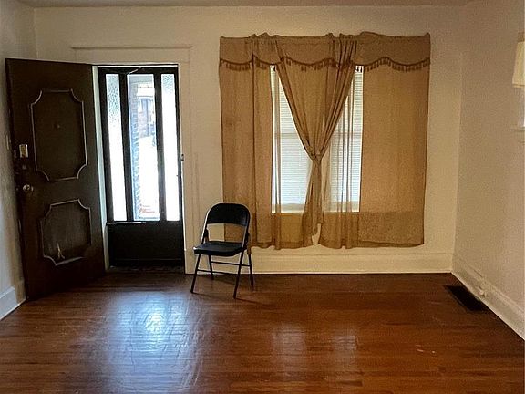2nd image of 4705 Farlin Ave