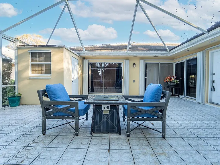 304 Sun Terrace Ct — Photo 3