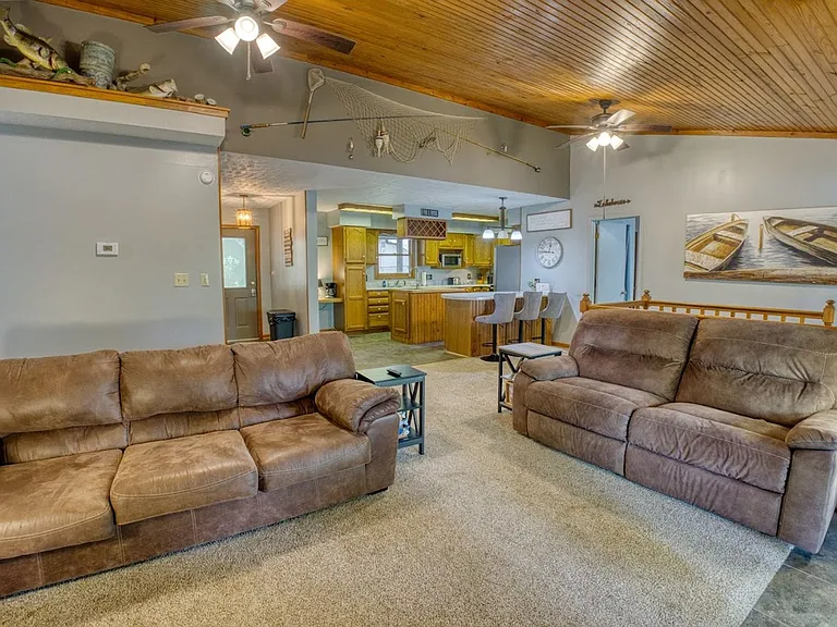 75 Forest Glen Dr — Photo 13