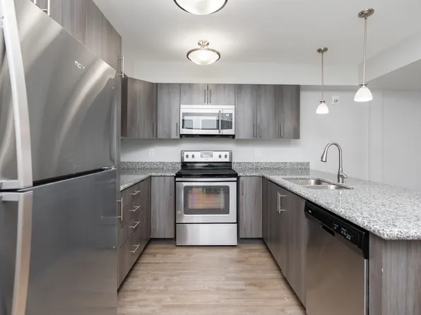 Waterford Village Apartments