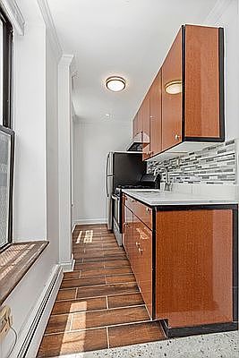 3rd image of 124 Macon St APT 2