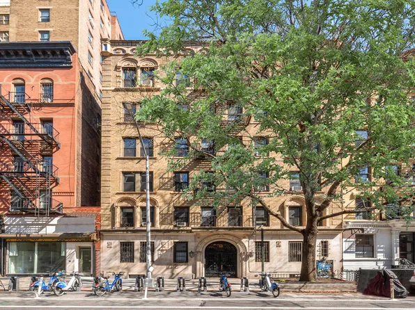 205 East 10th Street image 10 of 12