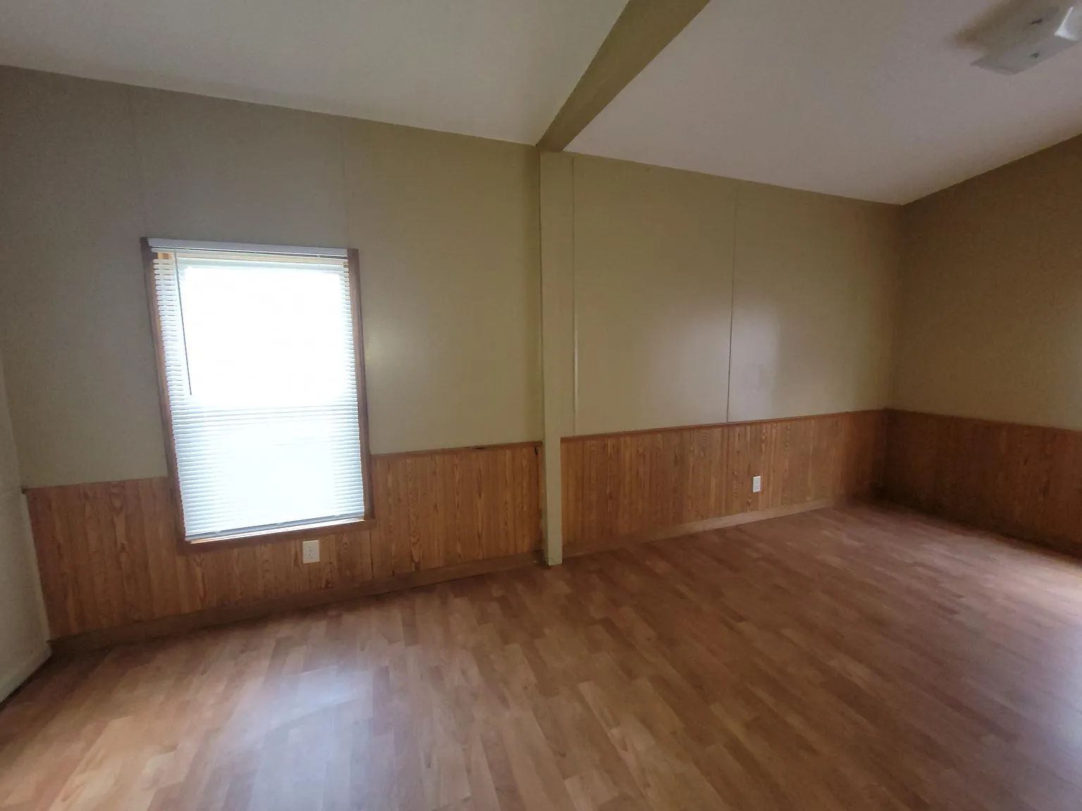 2 bed, 950 sqft, $1,100 — Photo 4