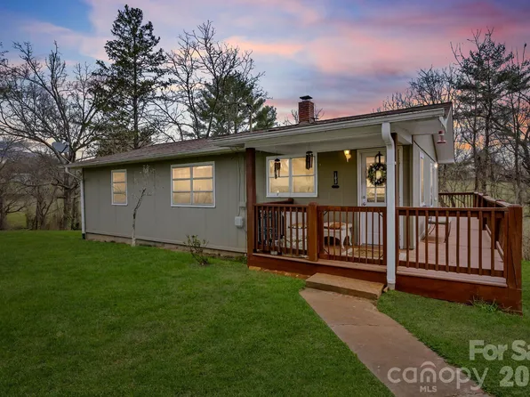 103 Bidwell St, Franklin, NC 28734