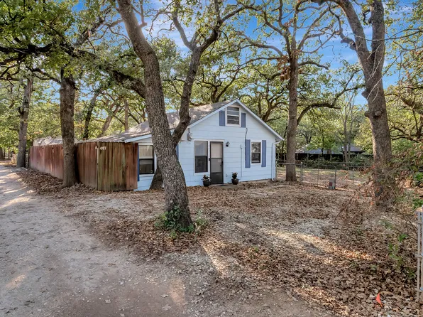 407 Spring Park Rd, Shady Shores, TX 76208