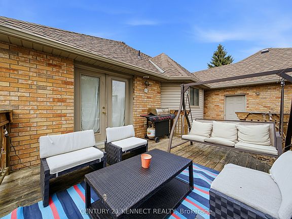 4th image of 6 Laing Ct